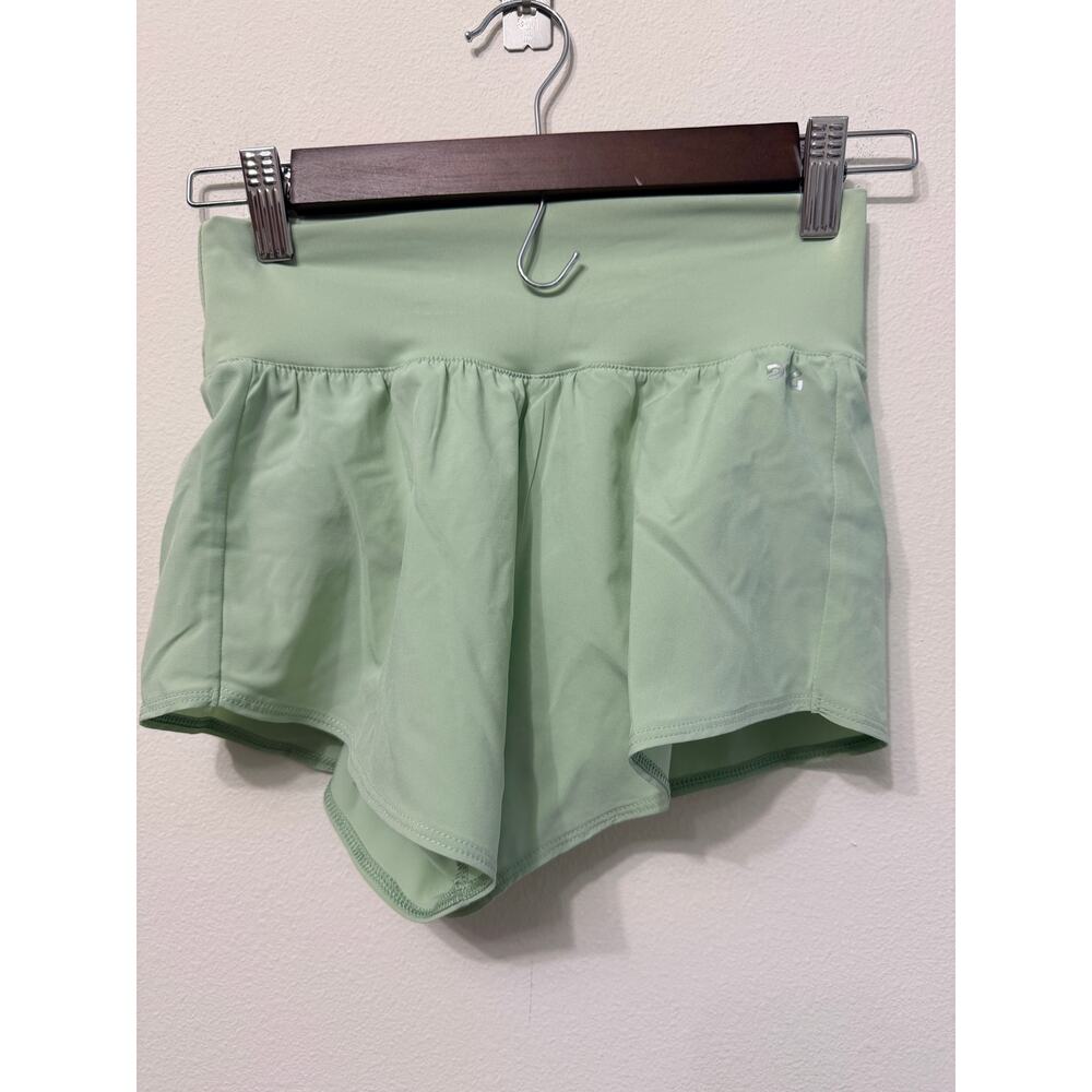 NWT DSG Women's Stride High Rise Short in Green Sz S